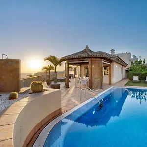 Magnifica Happy Holidays Con Piscina En Gigantes Villa