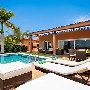 Maravillosa De Lujo Con Piscina Privada Villa
